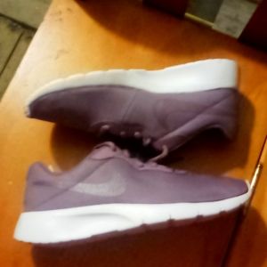 Girls Nike Tanjun GS shoes